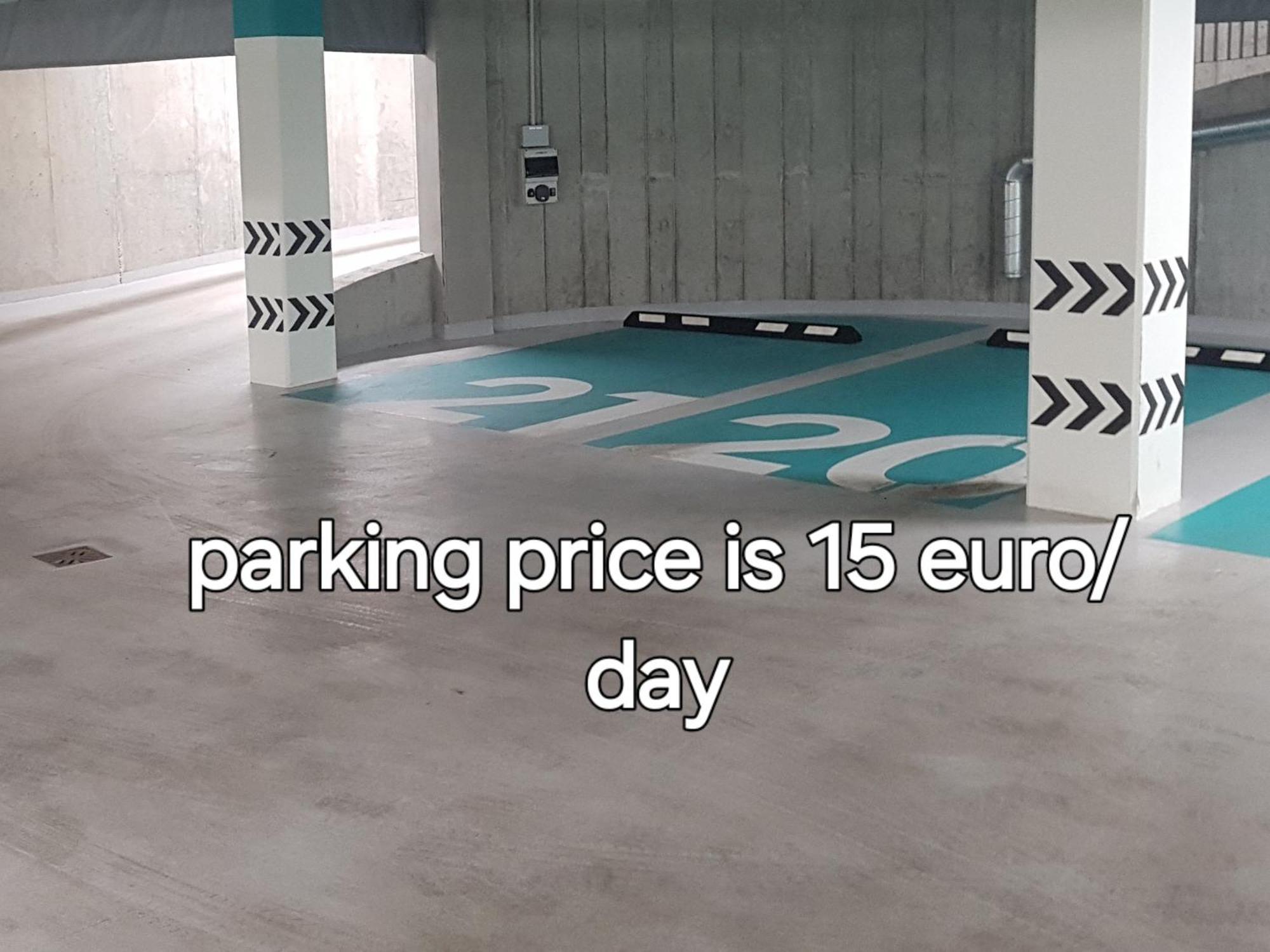 Happy Inn Vip, Self Check-In-24X7, A-C, Parking-In-The-Underground-Garage Vilnius Exterior photo